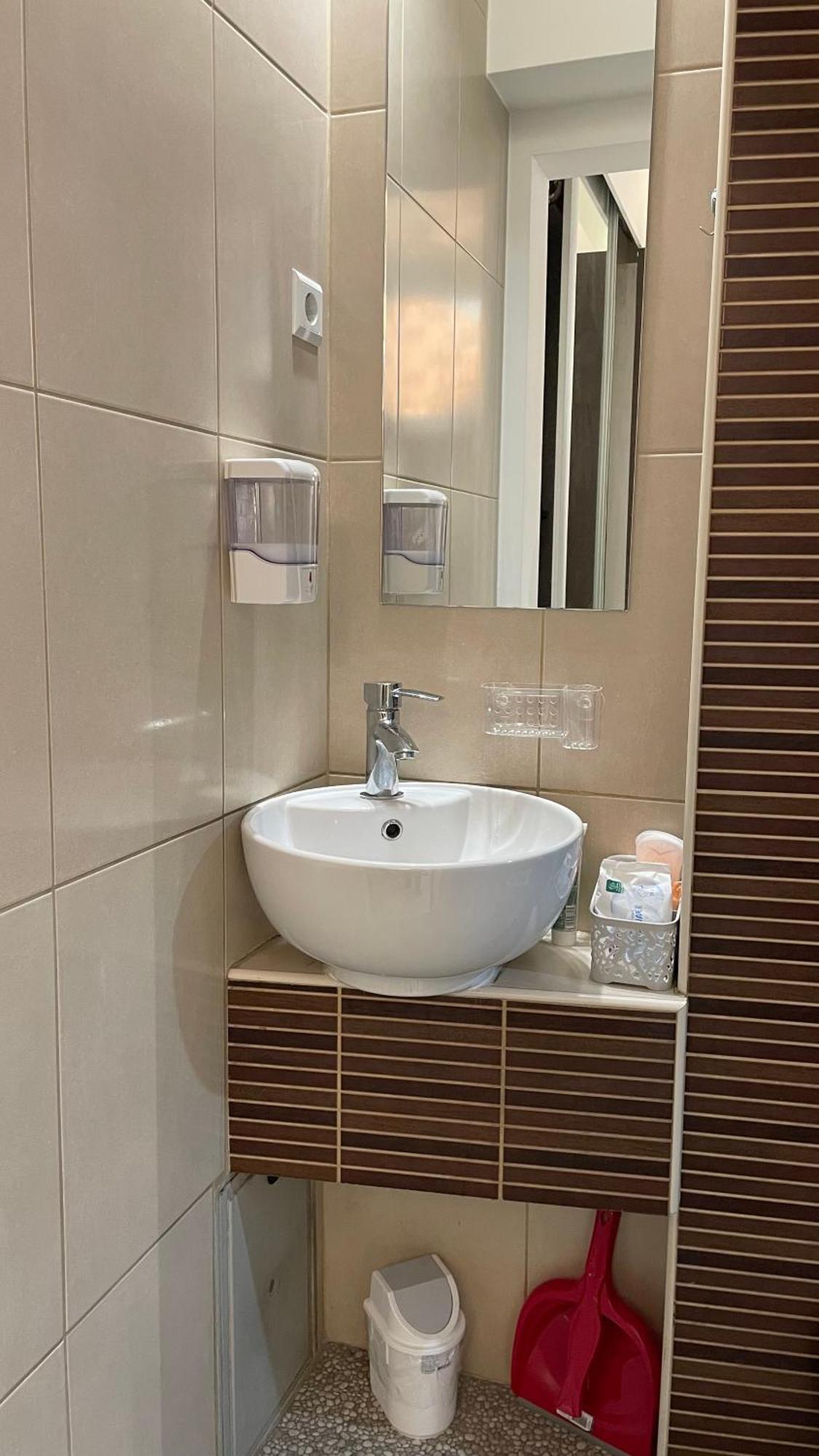 Tim Apartment Sarajevo With Private Parking Exterior photo