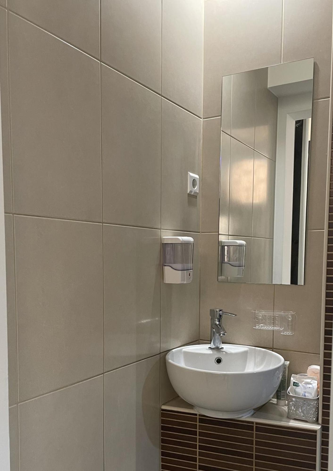 Tim Apartment Sarajevo With Private Parking Exterior photo